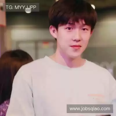 杜严谦